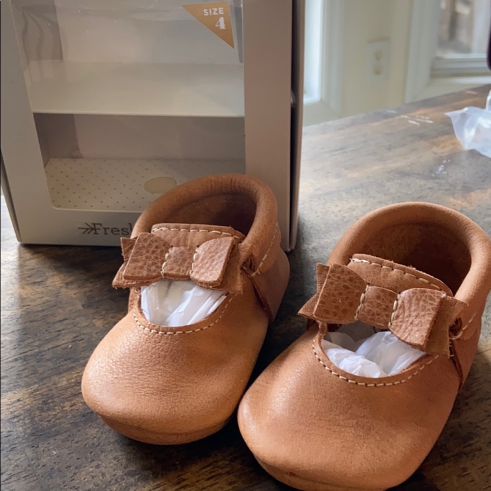 Freshly Picked Zion May Jane Bow Moc